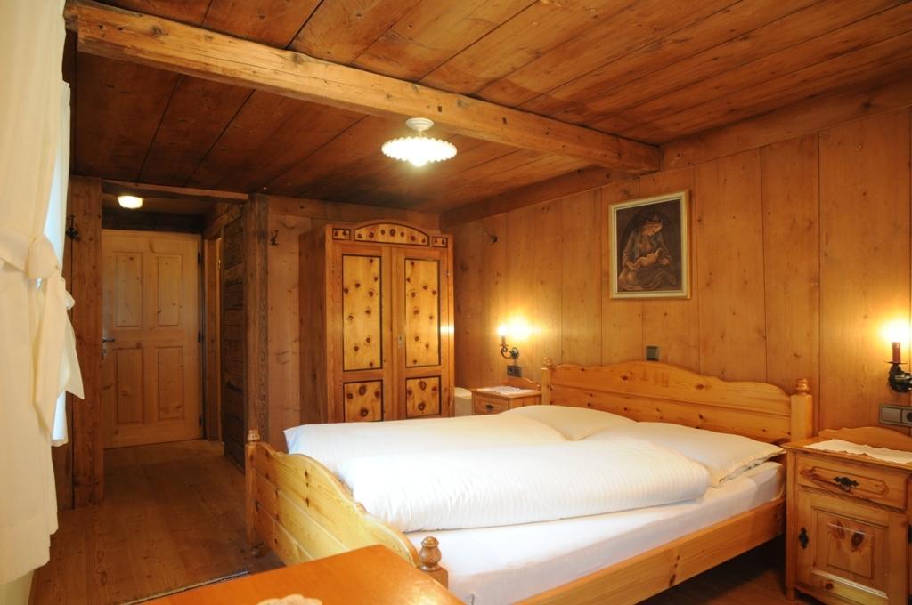 Glinzhof Mountain Natur Resort Agriturismo San Candido Room photo