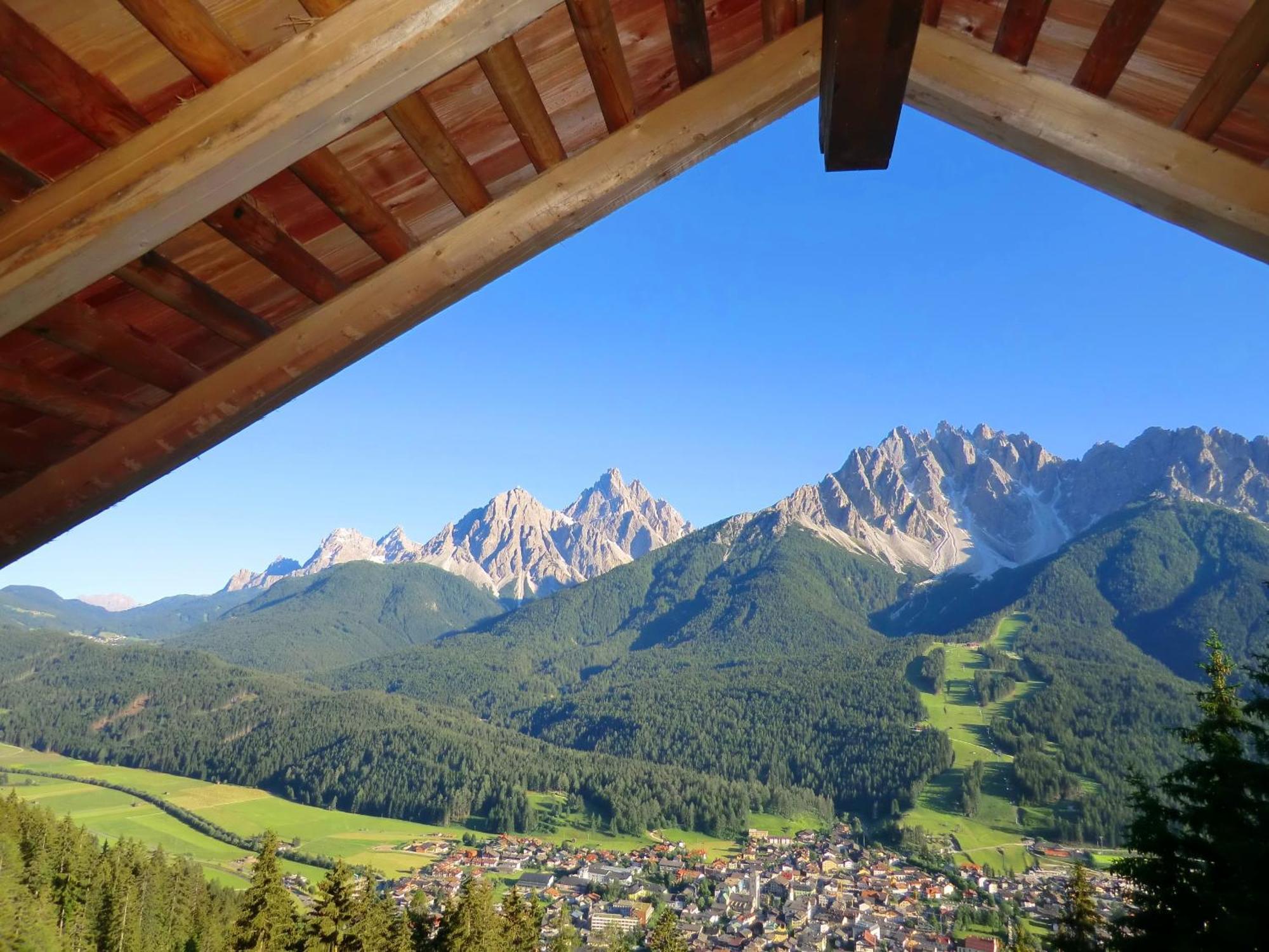 Glinzhof Mountain Natur Resort Agriturismo San Candido Exterior photo